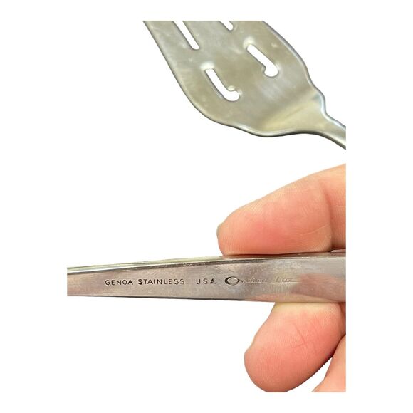 Vintage‎ Oneida Ltd GENOA Stainless Serving Fork Set Of 2 Floral MCM Made In USA - Picture 4 of 7